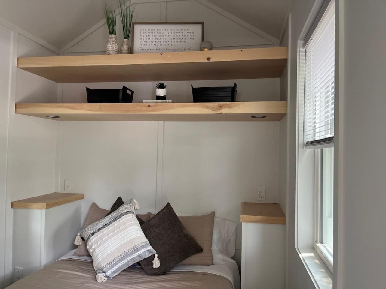 The Tiny Getaway Home Elizabethtown Exteriör bild